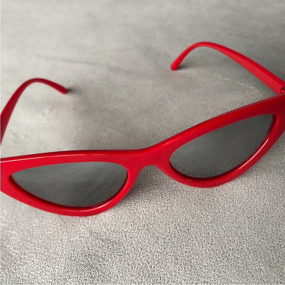 Cat Eye Sunglasses ~ Red Frames with Grey Lens ~ Brand New!